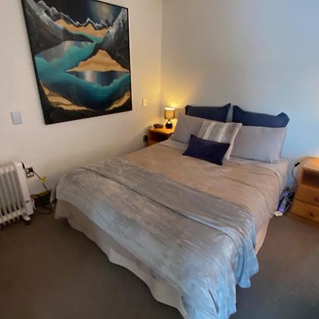 Comfortable Mountain View Studio Квинстаун Экстерьер фото